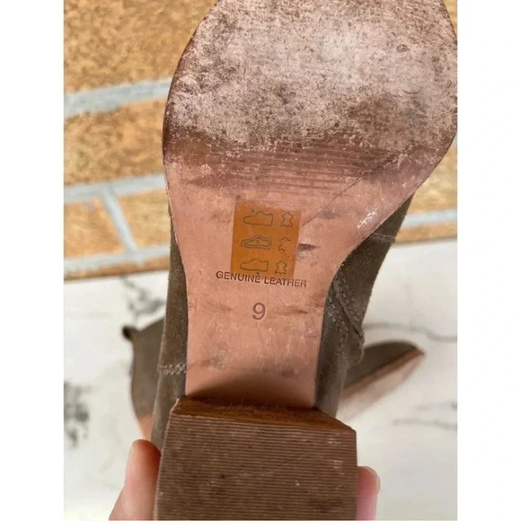 Madewell Brenner Ankle Boot in Suede size 9 - Picture 8 of 9